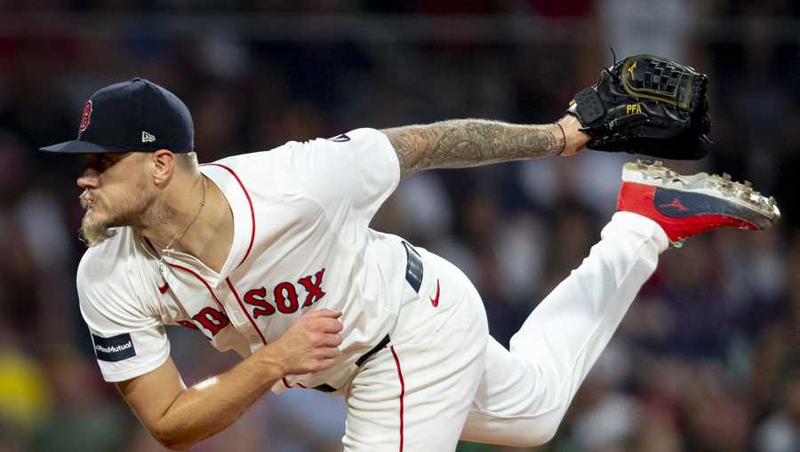 BOSTON, MA - JULY 11: Tanner Houck #89 of the Boston Red Sox pitches during the sixth inning of a game against the Oakland Athletics on July 11, 2024 at Fenway Park in Boston, Massachusetts. (Photo by Maddie Malhotra/Boston Red Sox/Getty Images)