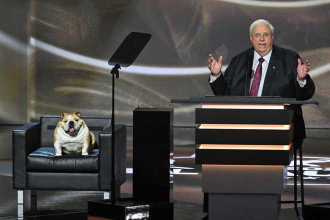 West Virginia Gov. Jim Justice brings bulldog 'Babydog' on stage for ...