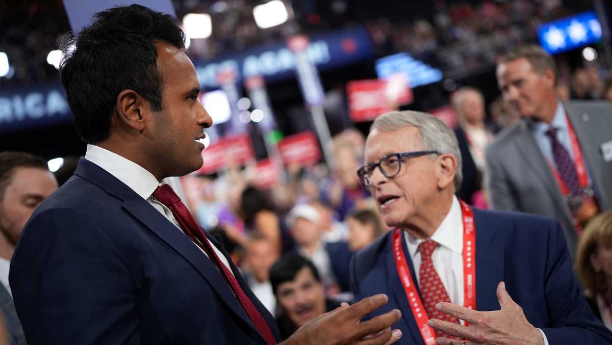Mike DeWine endorses Vivek Ramaswamy in 2026 Ohio governor's race