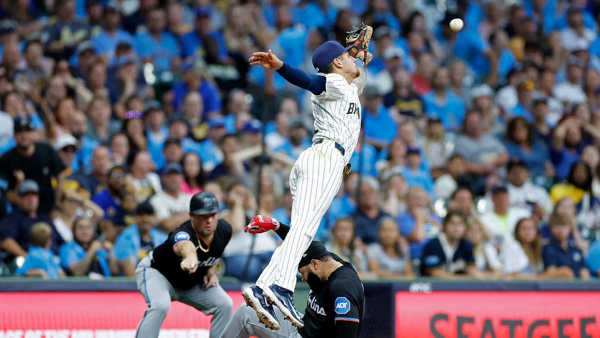 Marlins rally in the 7th inning to beat Brewers