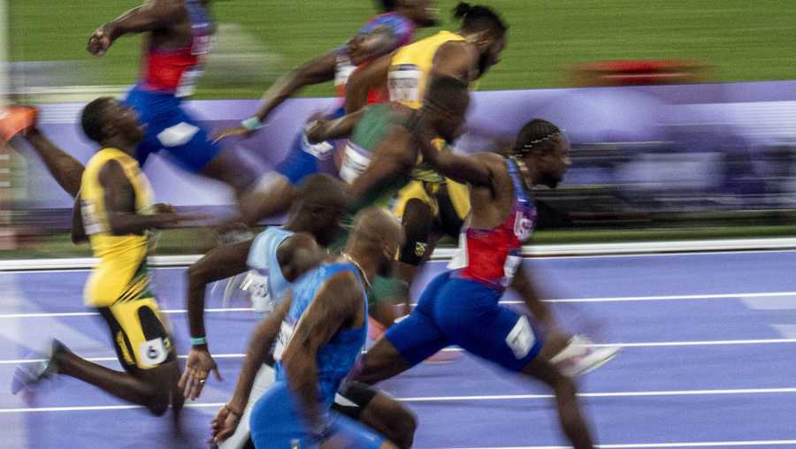 Watch Usas Noah Lyles Wins 100 Meter Gold In Thrilling Photo Finish 8573