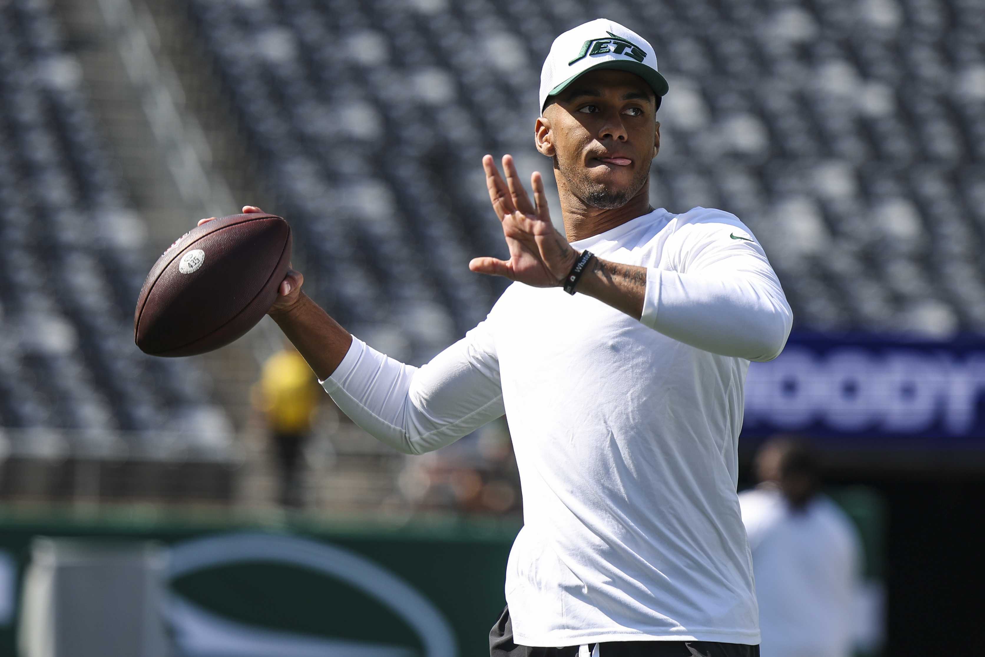 'My leg never responded': NFL QB retires at 24 after serious injury