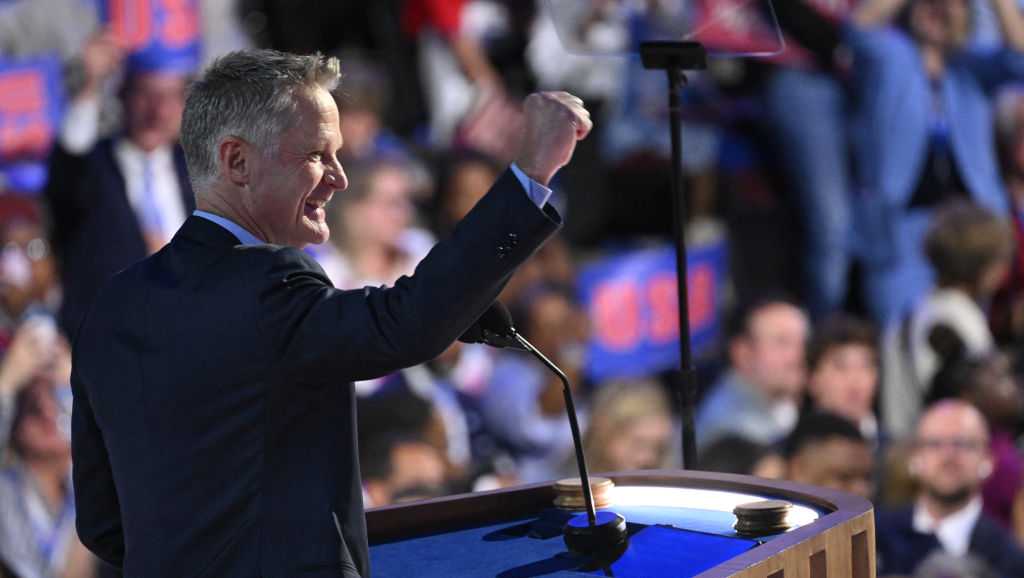 Golden State Warriors coach Steve Kerr speaks at the DNC