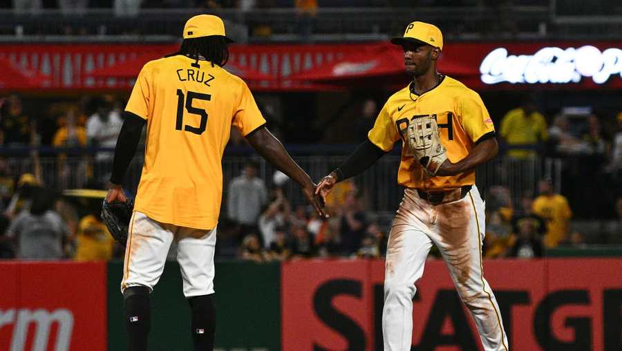 Pirates take advantage of overextended Cincinnati bullpen to rally for