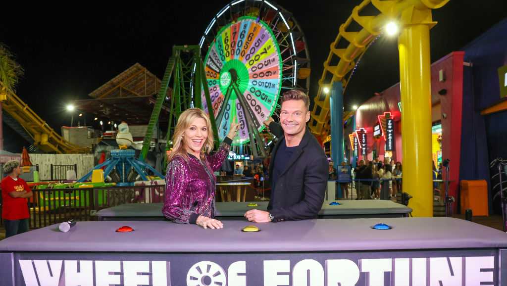 Ryan Seacrest debuts as new ‘Wheel of Fortune’ host