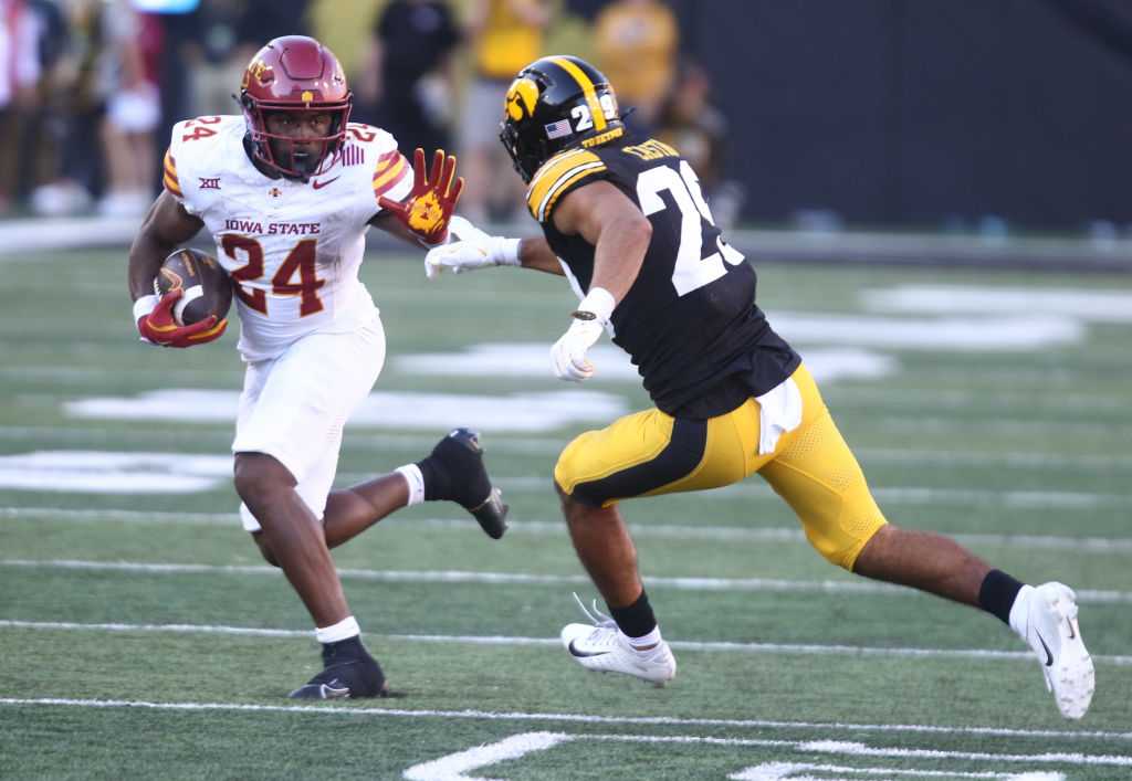Iowa State Vs Iowa Football How To Watch Stream The Cy Hawk Game Gettyimages 2170104061 
