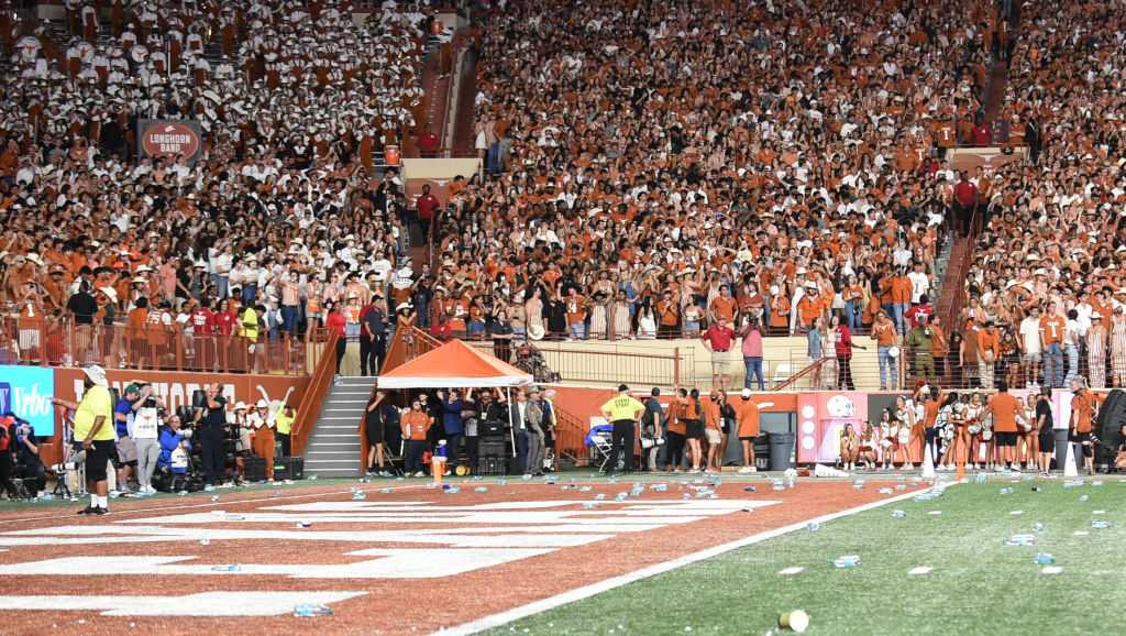 No. 5 upset No. 1 Texas in game marred by Longhorns fans