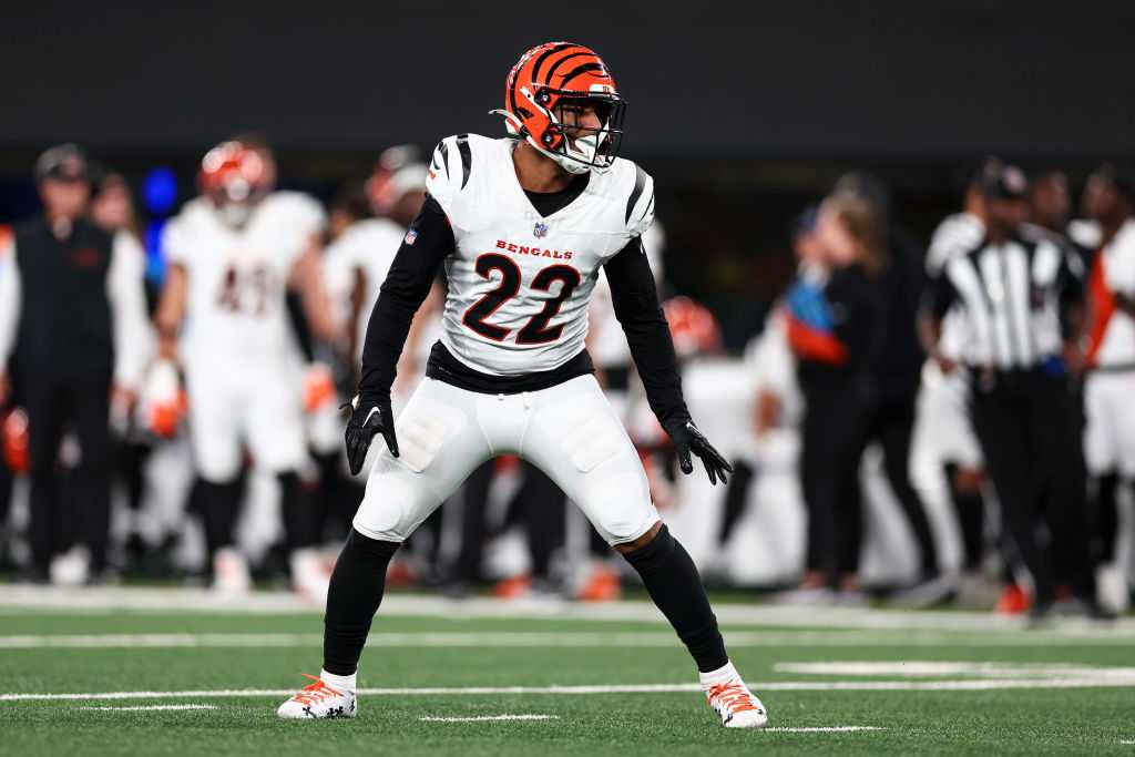 Bengals Safety Geno Stone Misses Practice Wednesday After Suffering ...