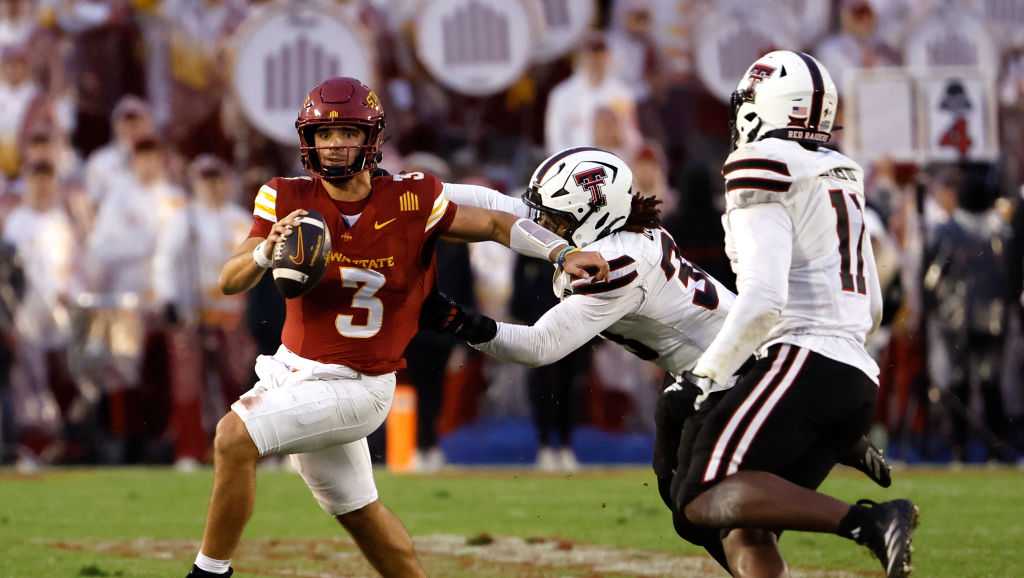 Texas Tech's late touchdown drive leads to upset at Iowa State