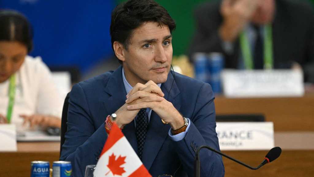 Trudeau Meets Trump Amid Tariff Threats