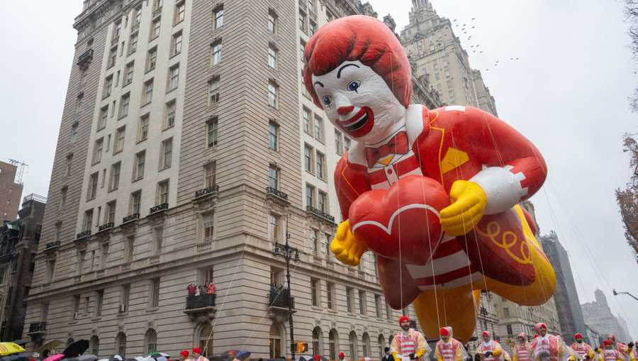 At least 21 arrested after protest disrupts Thanksgiving Day parade in ...