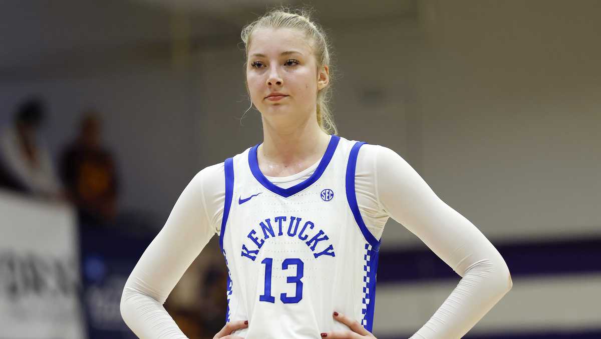 No.16 UK falls to No. 3 South Carolina in regular season finale