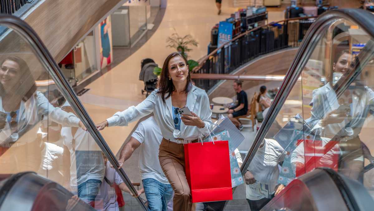 Here's what time stores open on Black Friday in Southwest Florida