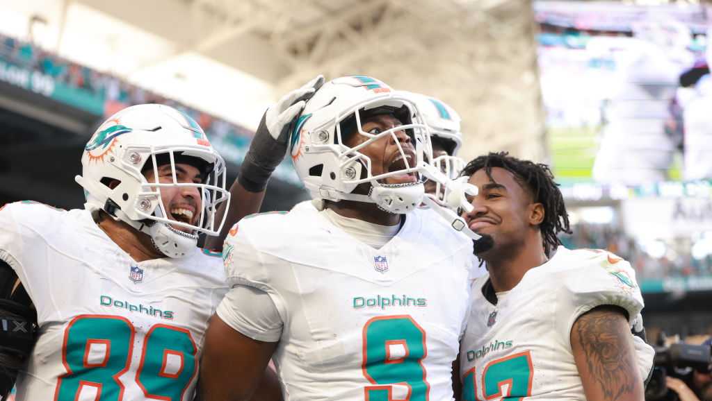 Dolphins Edge Jets 32-26 in Overtime