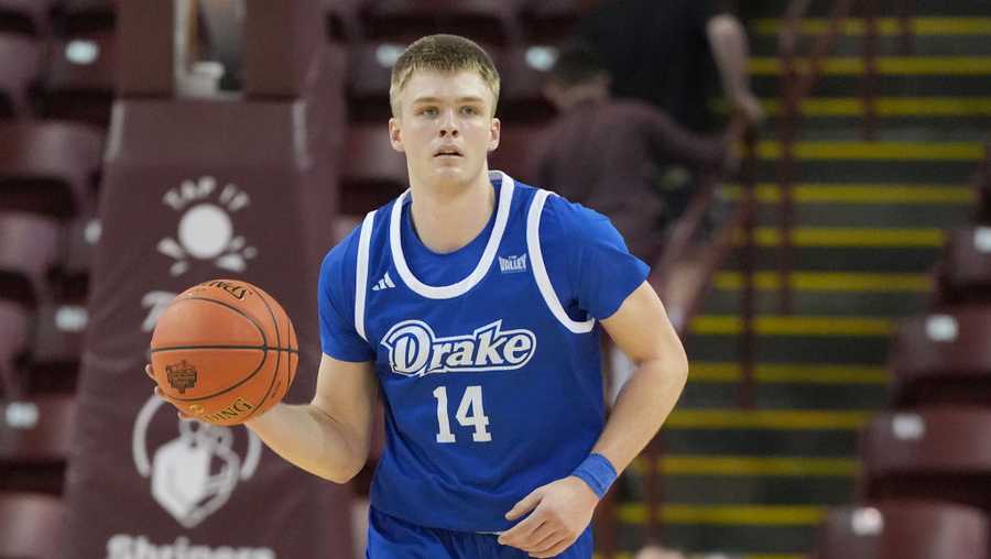 Stirtz's 16 help Drake take down Evansville 63-40