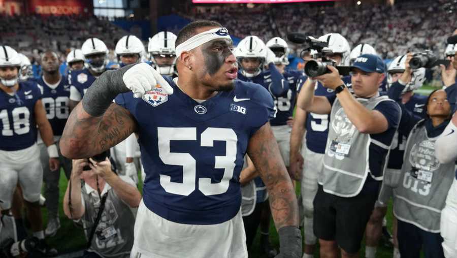 Center Nick Dawkins returning to Penn State football in 2025