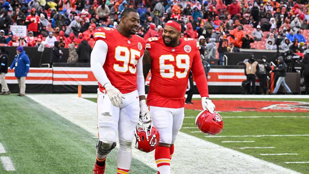 Chris Jones: Mike Pennel brings “positive energy” to Chiefs locker room