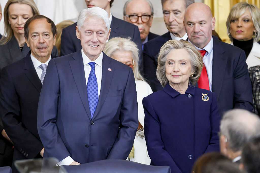 Bill and Hillary Clinton face House showdown over Epstein ties