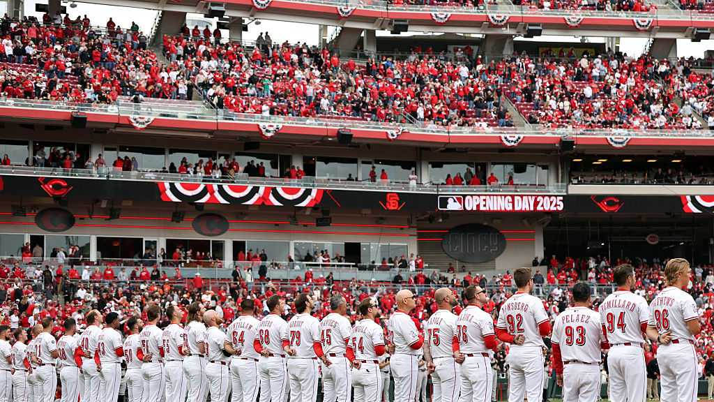 PHOTOS: Cincinnati celebrates Opening Day as Reds take on Giants