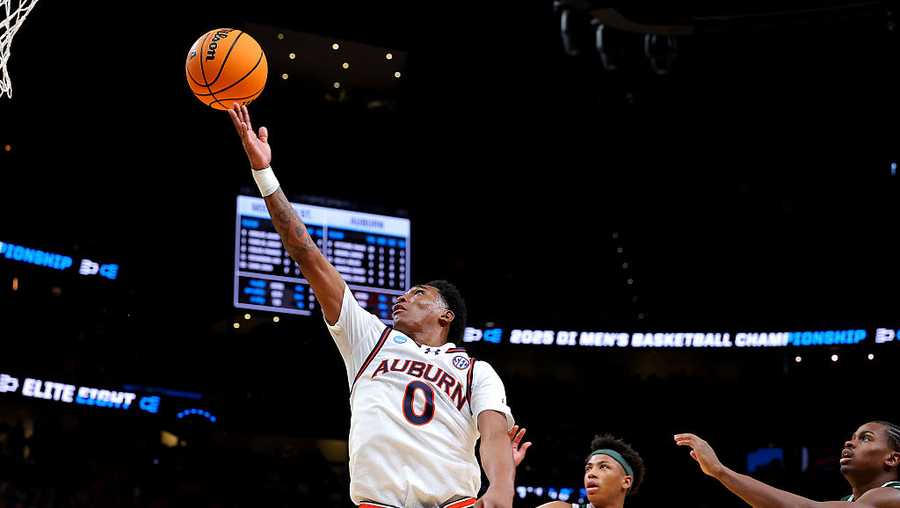 ATLANTA, GEORGIA - MARCH 30: Tahaad Pettiford #0 of the Auburn Tigers shoots the ball against the Michigan State Spartans during the second half in the South Regional Elite Eight round of the NCAA Men&apos;s Basketball Tournament at State Farm Arena on March 30, 2025 in Atlanta, Georgia. (Photo by Kevin C. Cox/Getty Images)