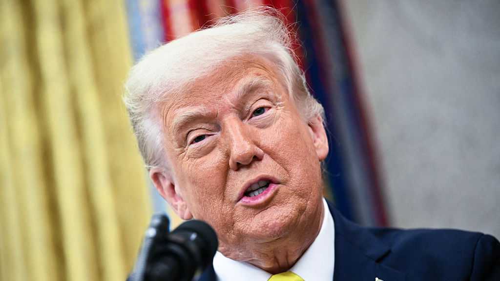 President Trump criticizes senator for meeting with man wrongly deported to El Salvador