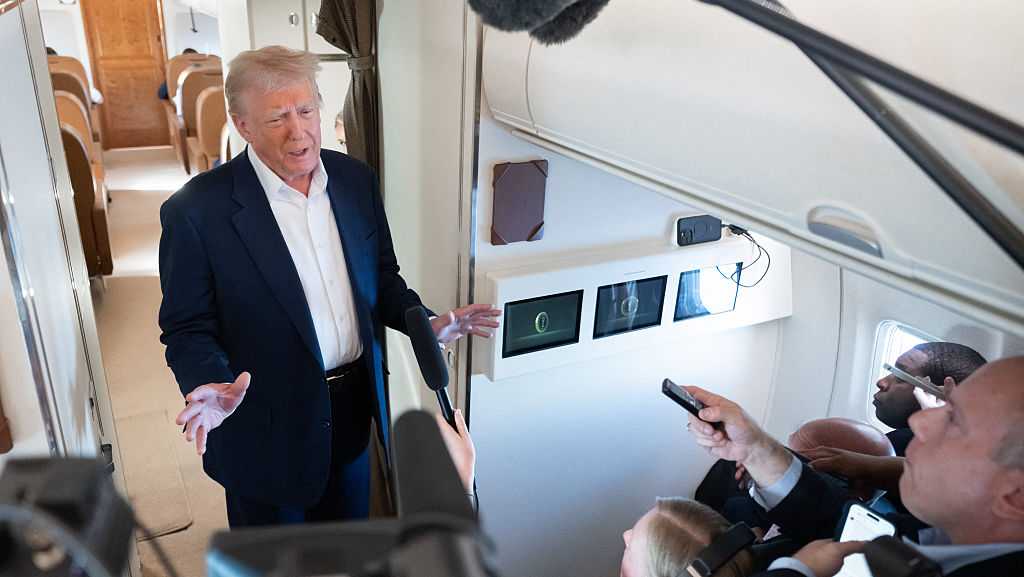 Trump Hosts Carney Amidst Escalating Trade Tensions