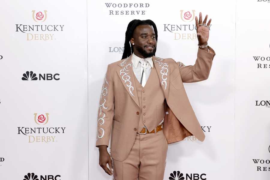Kentucky Derby 151 LOUISVILLE, KENTUCKY - MAY 03: Shaboozey attends Kentucky Derby 151 at Churchill Downs on May 03, 2025 in Louisville, Kentucky. (Photo by Jeff Schear/Getty Images for Churchill Downs)