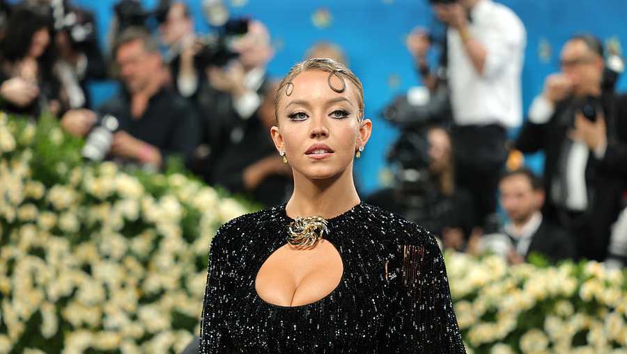 NEW YORK, NEW YORK - MAY 05: Sydney Sweeney attends the 2025 Met Gala Celebrating &quot;Superfine: Tailoring Black Style&quot; at Metropolitan Museum of Art on May 05, 2025 in New York City.  (Photo by Dia Dipasupil/Getty Images)