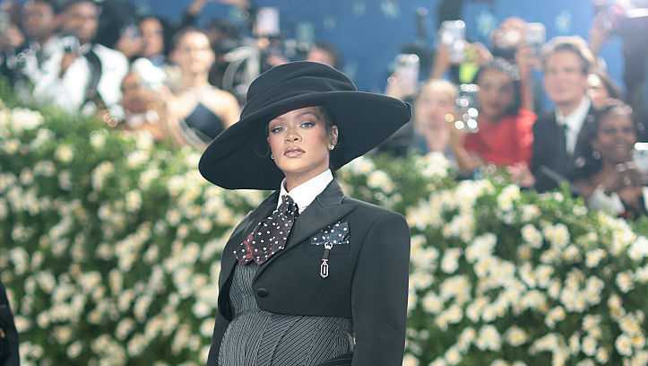 NEW YORK, NEW YORK - MAY 05: Rihanna attends the 2025 Met Gala Celebrating &quot;Superfine: Tailoring Black Style&quot; at Metropolitan Museum of Art on May 05, 2025 in New York City.  (Photo by Dimitrios Kambouris/Getty Images for The Met Museum/Vogue)