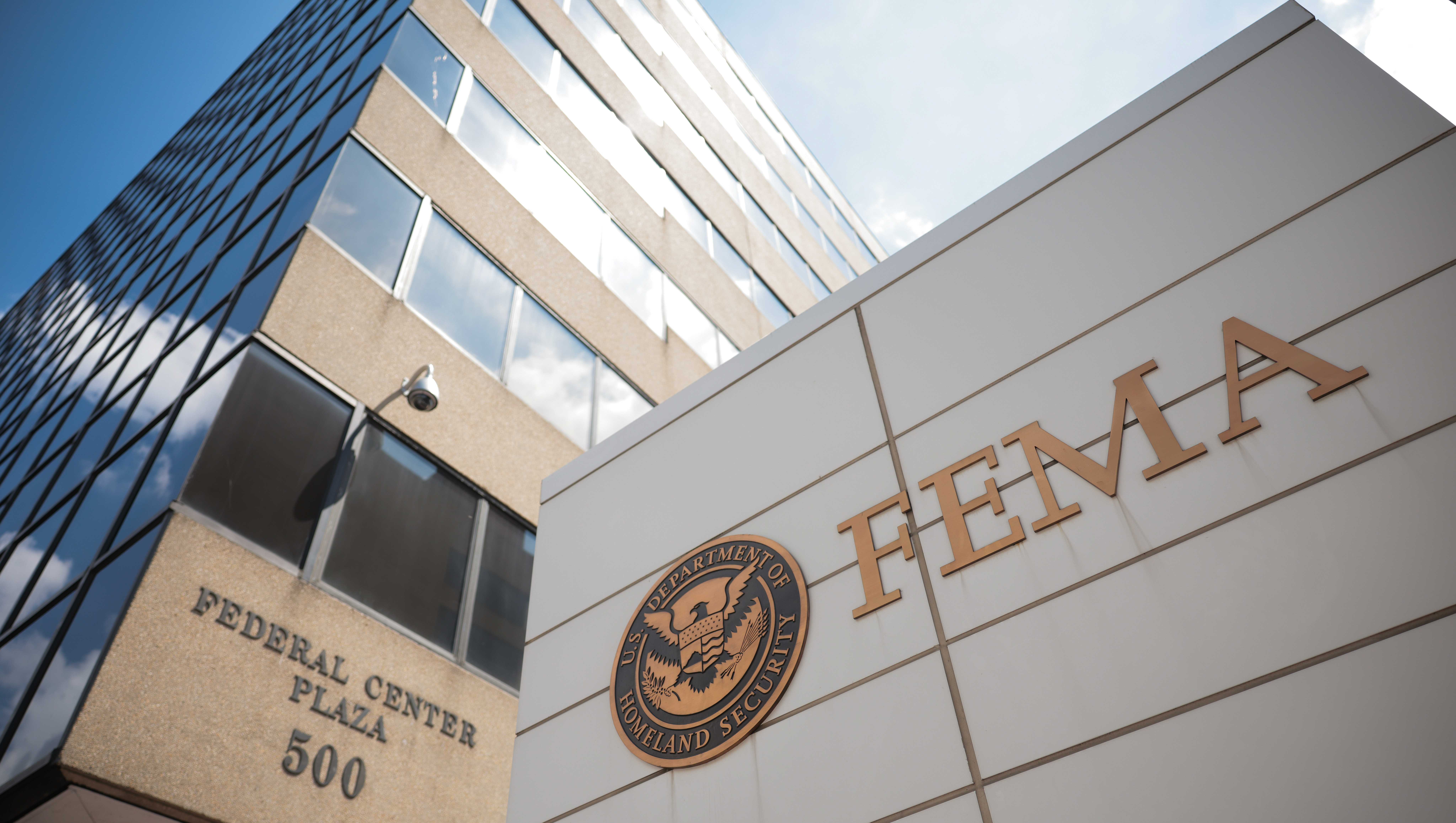 Federal officials mobilize support ahead of winter storm