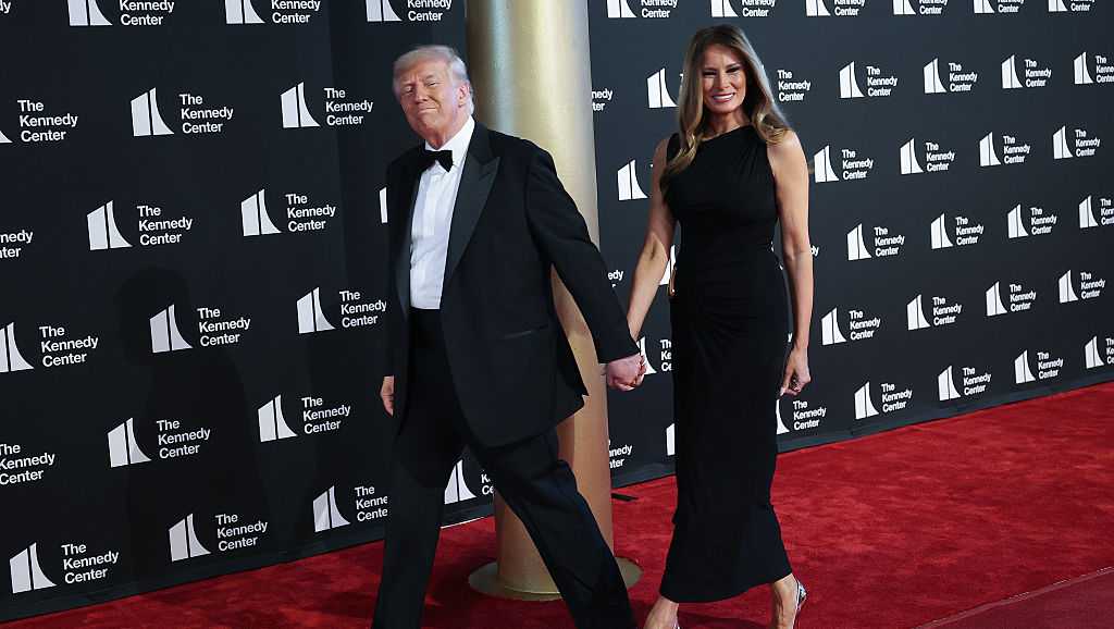 Image for article Trump announces Kennedy Center honorees