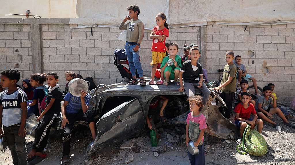Israel Issues Evacuation Orders Across Central Gaza Amid Stalled Ceasefire Talks