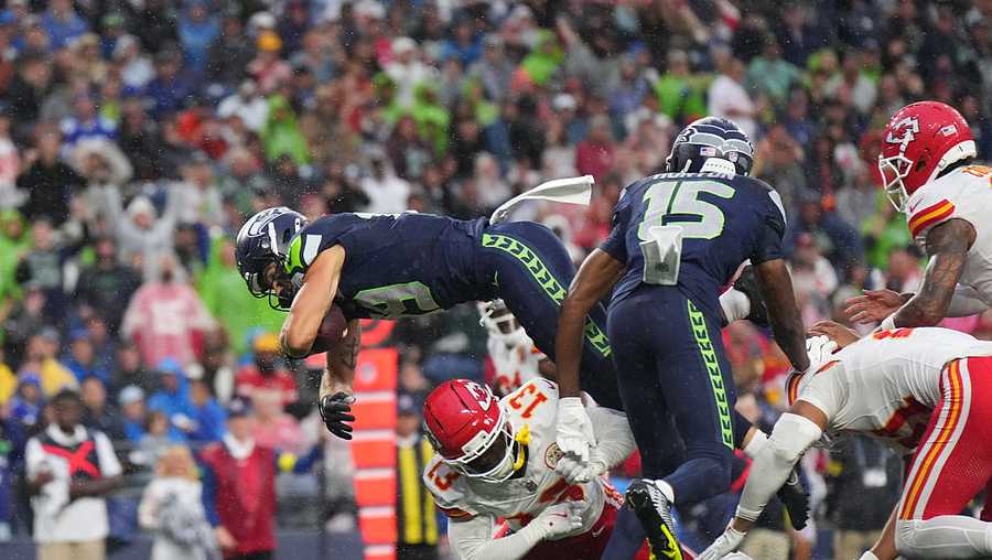 Chiefs Shut Down Rookie Round 3 Pick With Season-Ending Injury Before Season Even Starts