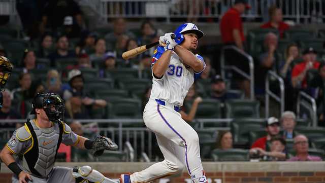 Baldwin becomes 10th backstop to nab Rookie of the Year