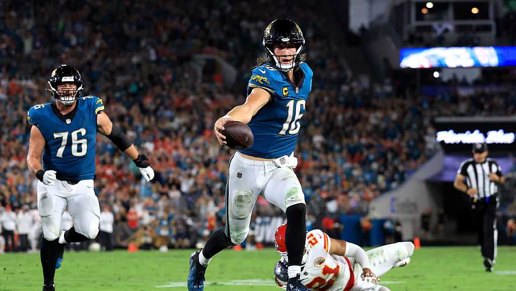 Jaguars stun Chiefs 31-28 on Trevor Lawrence’s last-minute touchdown