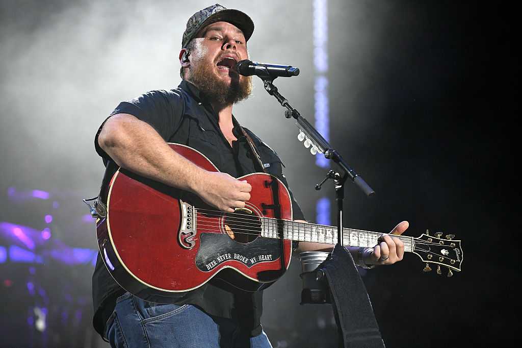 A month-by-month concert lineup around Des Moines in 2026