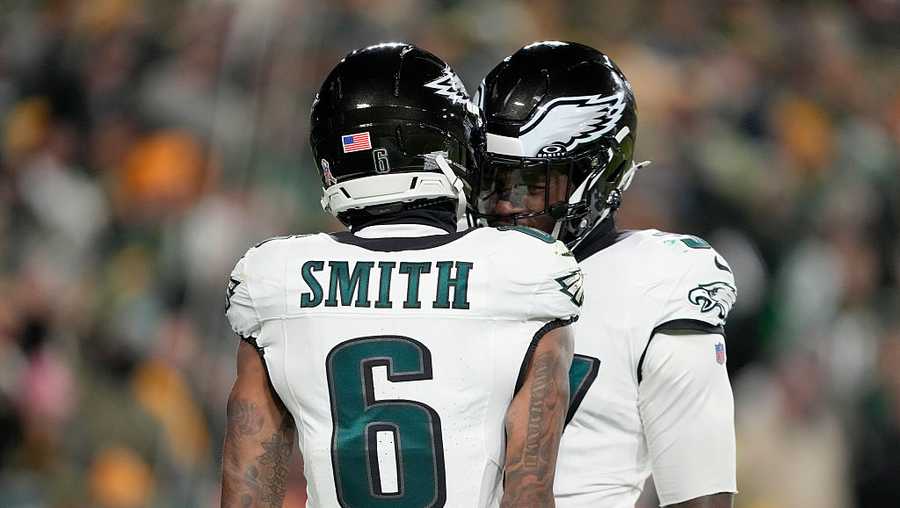 Eagles defeat Packers 10-7 on Monday Night Football for third straight win