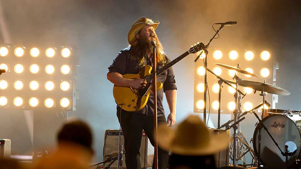 Country music star Chris Stapleton coming to Cincinnati for stadium show