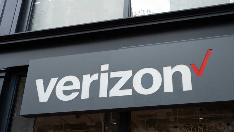 Verizon said it will give 'account credits' to users impacted by outage