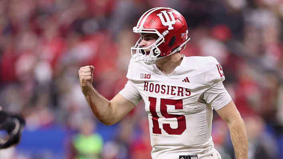 Indiana's Fernando Mendoza selected No. 1 overall in NFL Draft