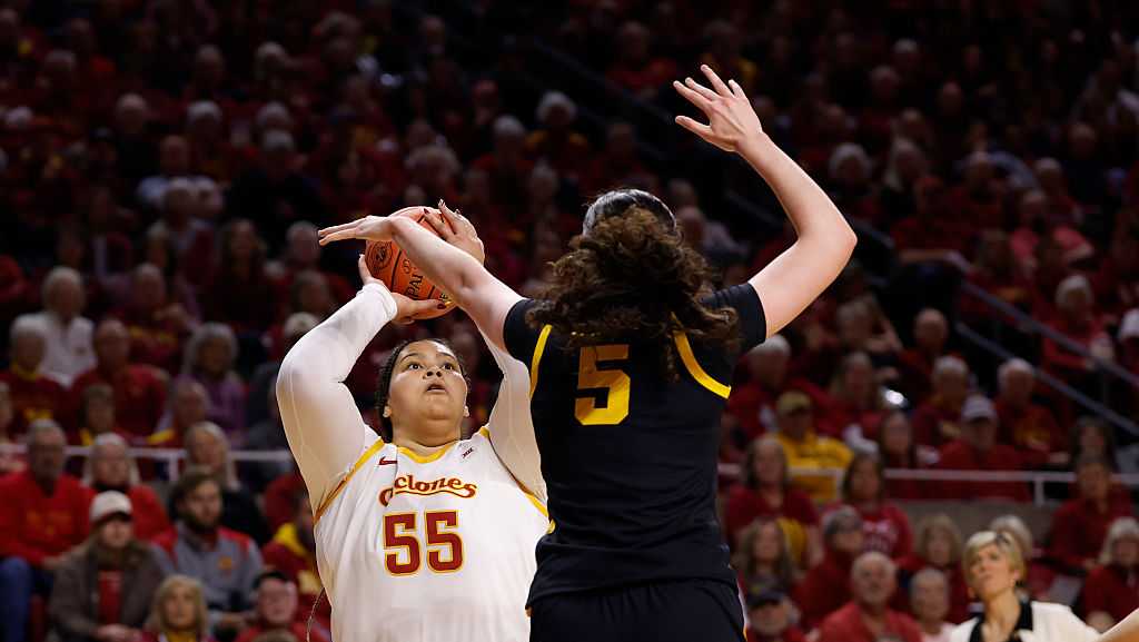 Audi Crooks scores 30 points, No. 10 Iowa State holds off No. 11 Iowa for 74-69 victory