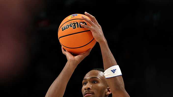 Kansas dominates second half to rout Missouri 80-60 in Border Showdown