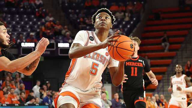 Clemson's Zac Foster suffers season-ending knee injury