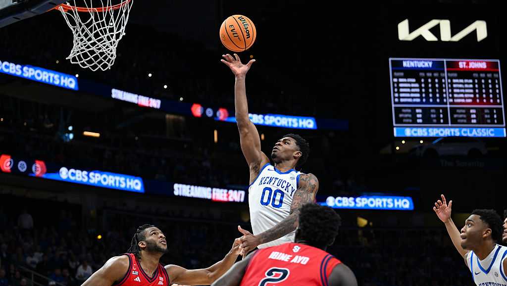 Mark Pope and the Cats comeback to beat St. John's in CBS Sports Classic
