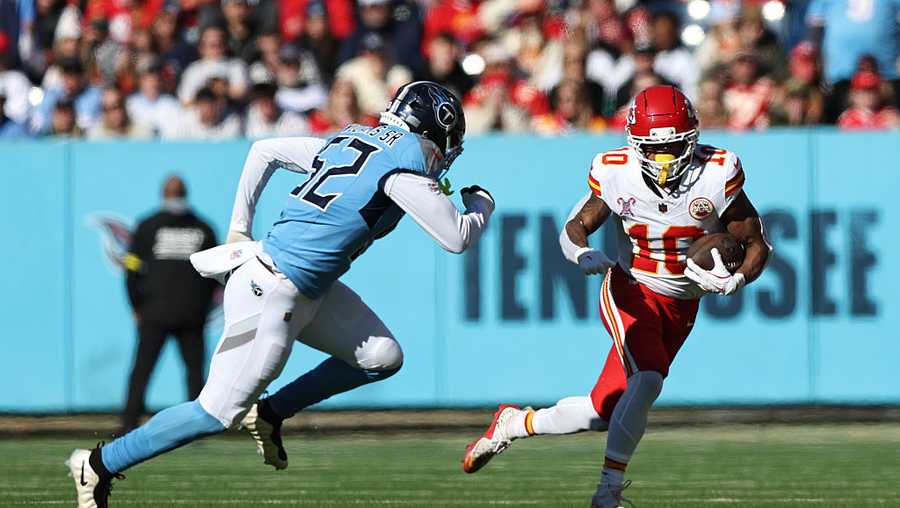Chiefs offense sputters in 26–9 loss to Titans after Minshew injury