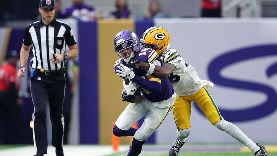Packers look toward playoffs, lose to Vikings in regular season finale