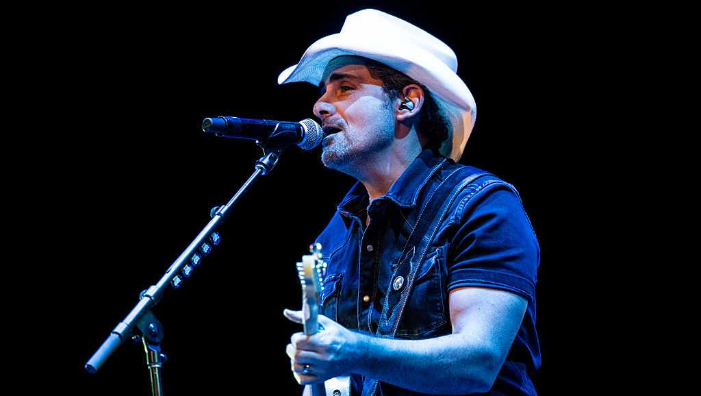 VOA Music Fest announces Brad Paisley as kickoff night headliner