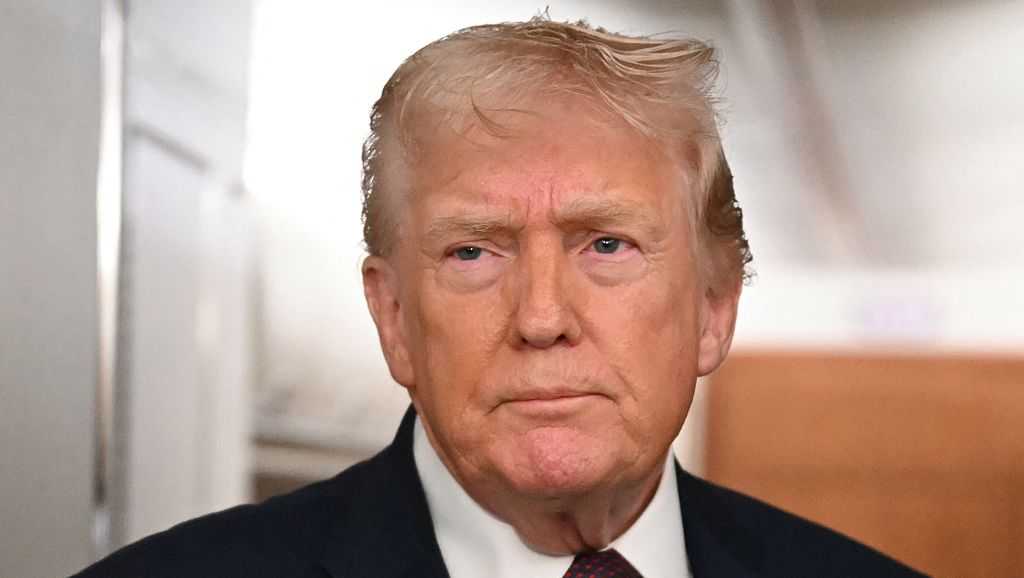 President Trump: Iran trade partners will face 25% tariffs from US as he looks to pressure Tehran