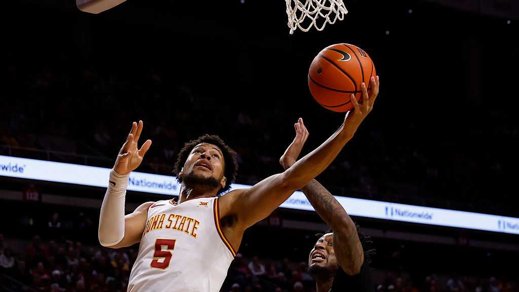Iowa State rebounds from losses with rout of UCF