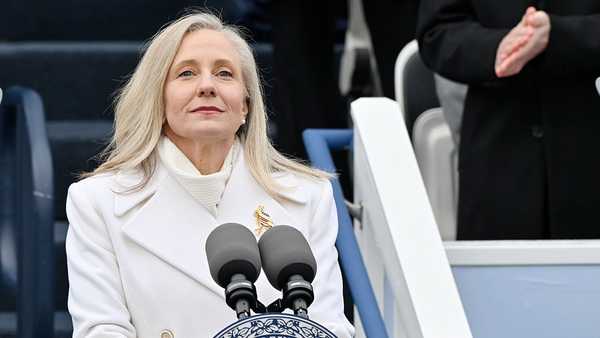 RICHMOND, VA - JANUARY 17: Abigail Spanberger is sworn in as Virginia's first woman and the 75th Governor of Virginia on on January 17, 2026 in Capitol Square Richmond, Virginia.(Photo by Marvin Joseph/The Washington Post via Getty Images)